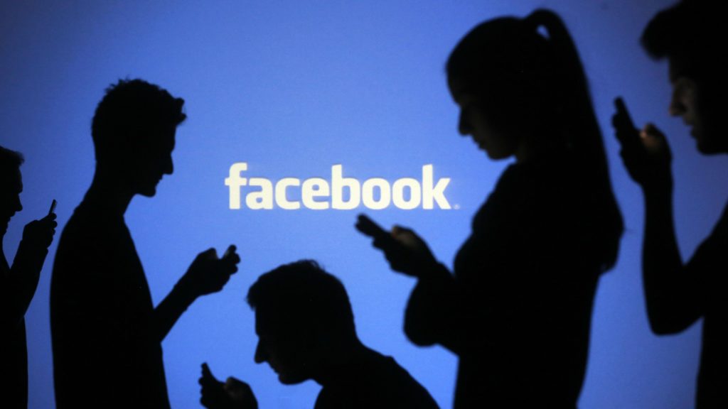 Facebook testa ferramenta para aproximar profissionais e empresas